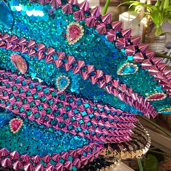 New! The “Epic” Sequined Spiked Party Hat 🪩🕺 Leopard 🐆 or Mermaid 🧜‍♀️ - Picture 4 of 5